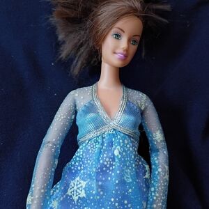 1999 Blue Sparkle Barbie Mattel Brown Hair Doll With  Evening Barbie Outfit